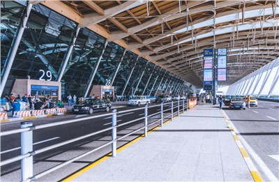 你知道機場都用什么廣播嗎？會斷播嗎？會出故障嗎？